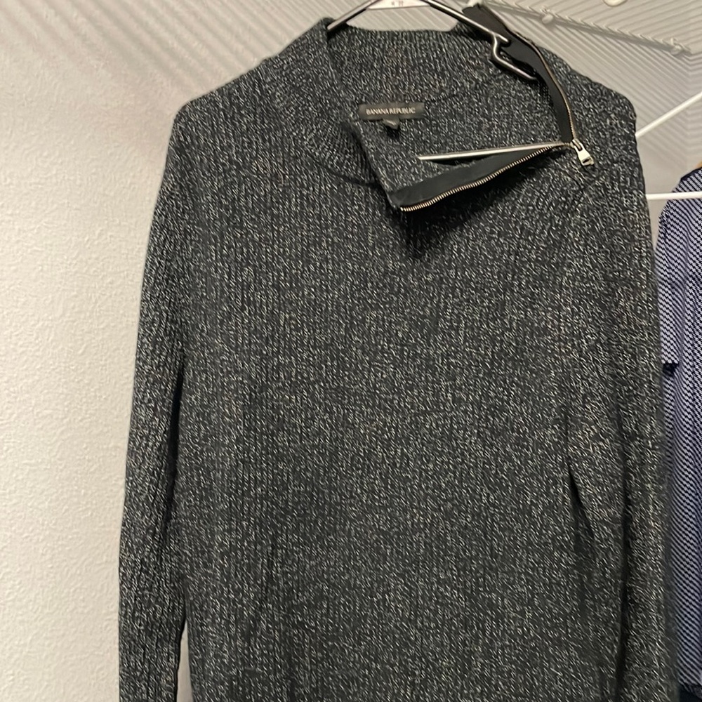 Banana Republic sweater zipper neck Large